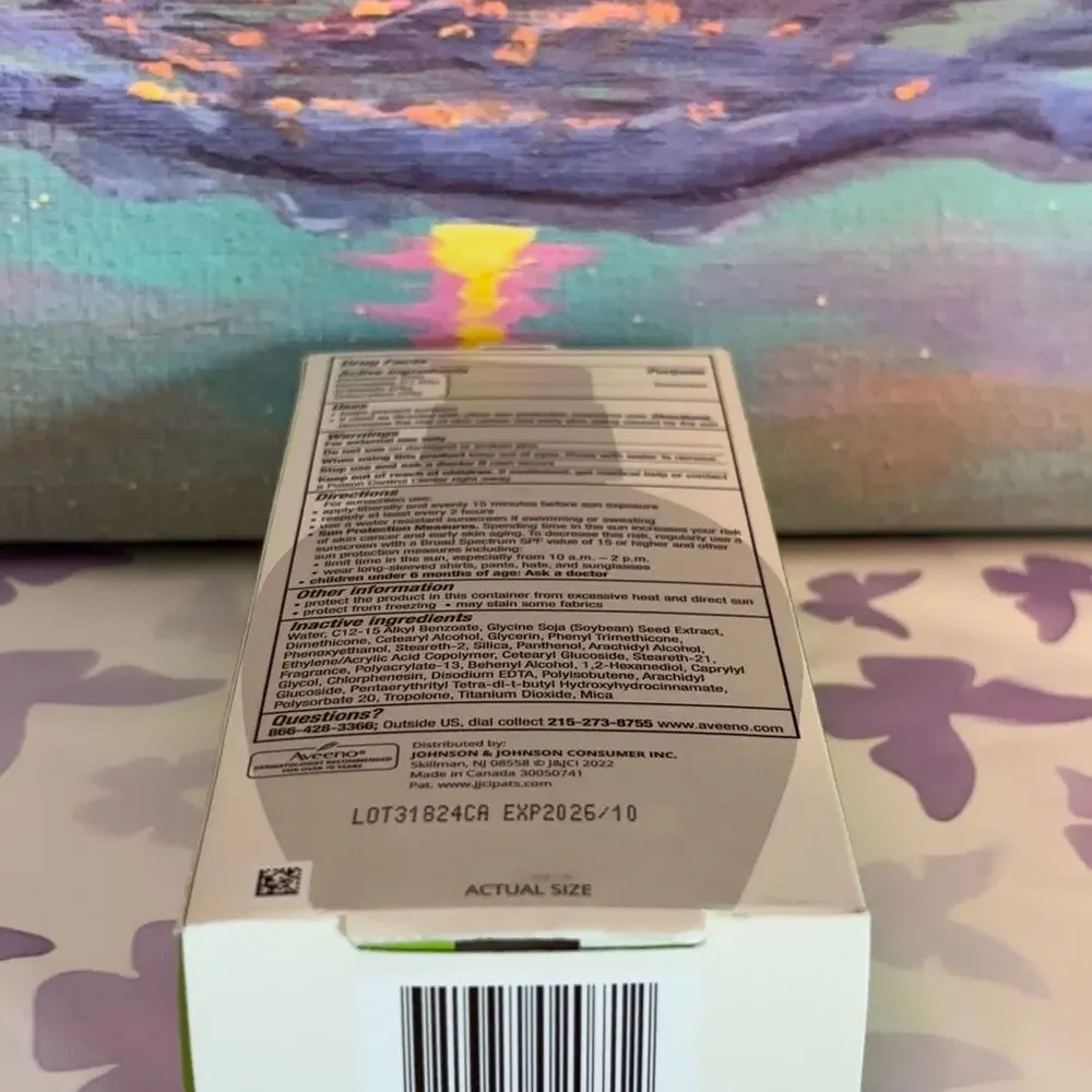 Aveeno Positively Radiant Daily Moisturizer SPF 15